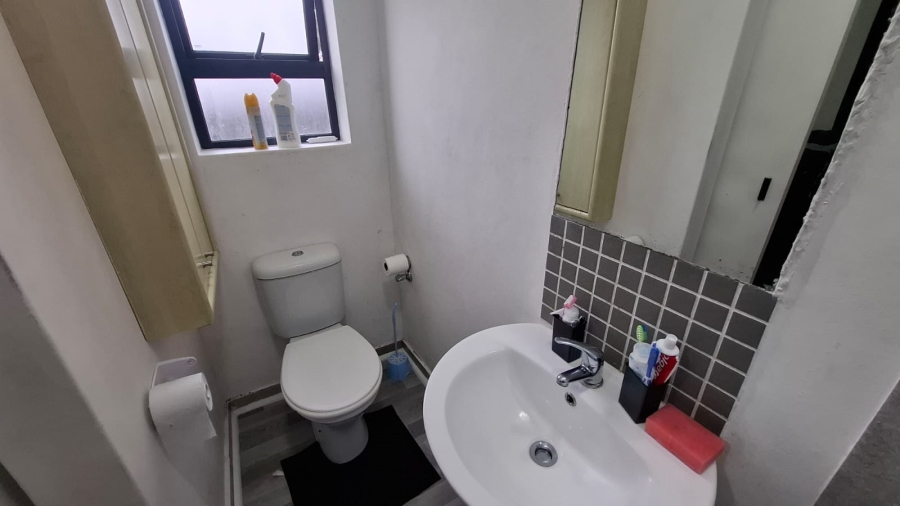 2 Bedroom Property for Sale in Ottery Western Cape